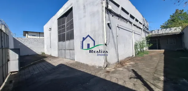 Galpão / Depósito / Armazém para alugar, 600m² no Laranjal, São Gonçalo