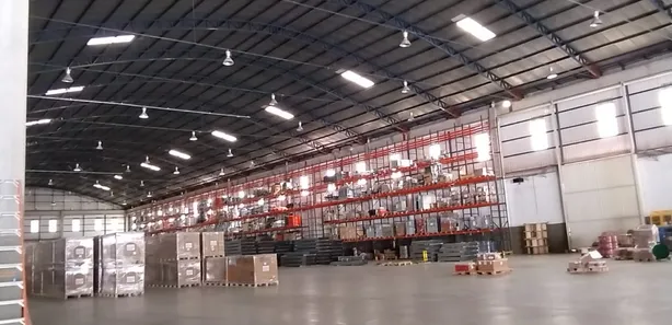 Galpão / Depósito / Armazém para venda ou aluguel, 11000m² no Jardim Alvorada, Jandira