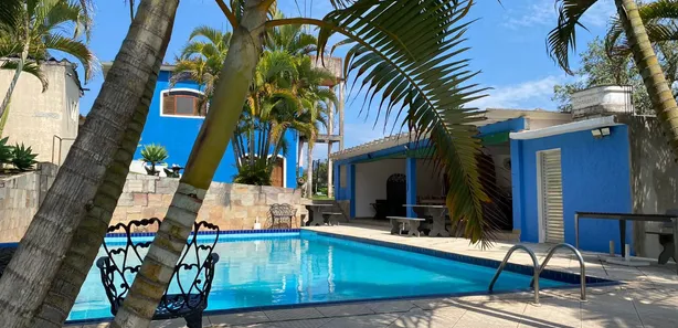 Fazenda / Sítio / Chácara com 3 Quartos para alugar, 3000m² no , Mairinque