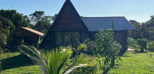 Casa de Condomínio com 3 Quartos à venda, 2100m² no Centro, Aragoiânia