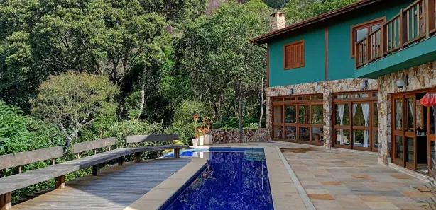Casa com 4 Quartos à venda, 820m² no Araras, Petrópolis