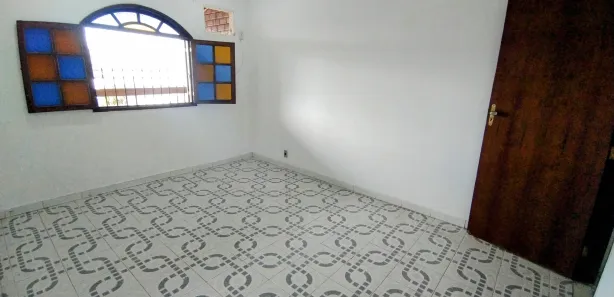 Sobrado com 3 Quartos para alugar, 90m² no Olinda, Nilópolis