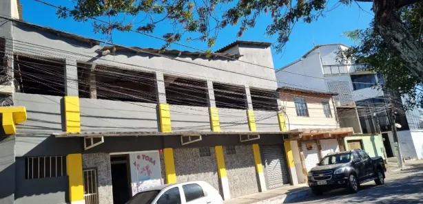 Loja / Salão / Ponto Comercial para alugar, 90m² no Sol e Mar, Macaé