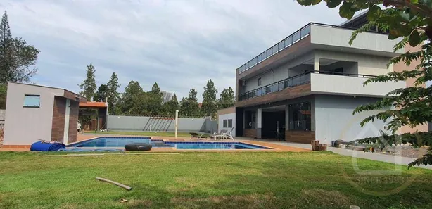 Fazenda / Sítio / Chácara com 5 Quartos à venda, 668m² no Chácara Santa Maria, Cambé