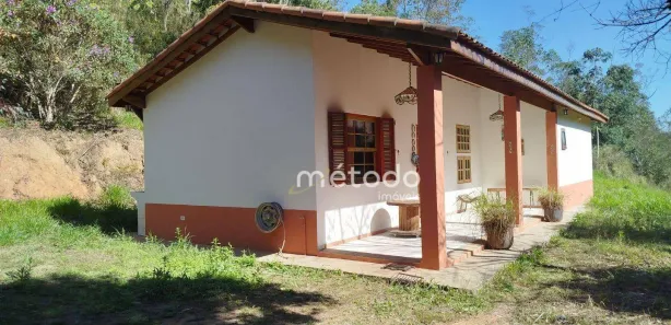 Fazenda / Sítio / Chácara com 2 Quartos à venda, 150m² no Freguesia da Escada, Guararema