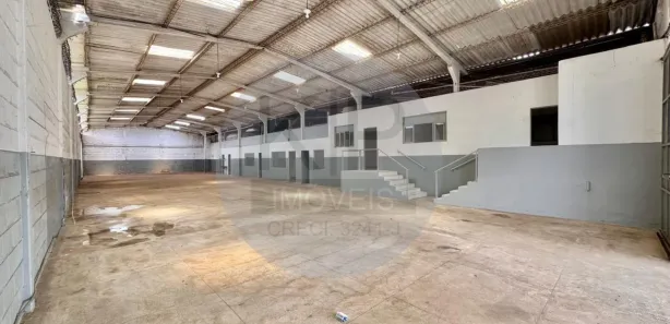Galpão / Depósito / Armazém para alugar, 900m² no Dix-Sept Rosado, Natal