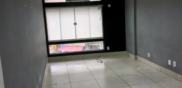 Conjunto Comercial / Sala para alugar, 28m² no Centro, Duque de Caxias