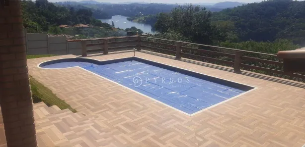 Fazenda / Sítio / Chácara com 4 Quartos à venda, 280m² no , Igaratá