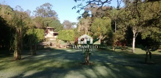 Fazenda / Sítio / Chácara com 4 Quartos à venda, 1000m² no Chácaras Saia Velha, Valparaíso de Goiás