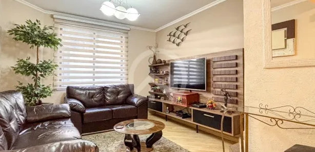 Sobrado com 3 Quartos à venda, 112m² no Jardim das Américas, Curitiba