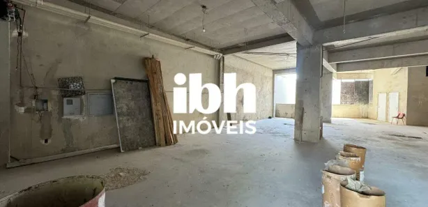 Loja / Salão / Ponto Comercial à venda, 141m² no São José, Uberaba