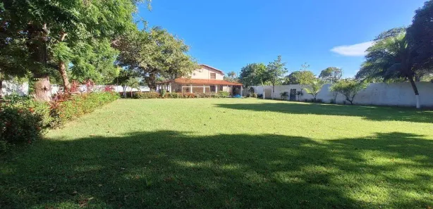 Fazenda / Sítio / Chácara com 5 Quartos para alugar, 540m² no Coaçu, Eusébio