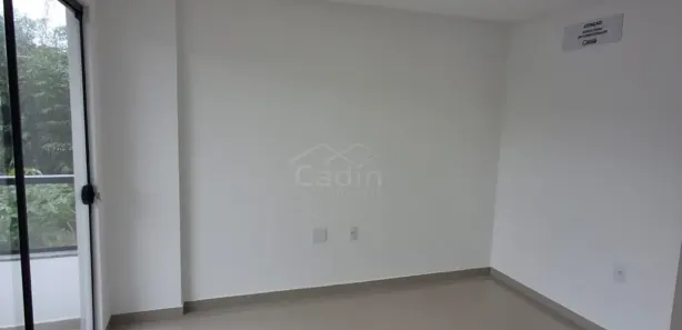 Apartamento com 2 Quartos para alugar, 61m² no Meia Praia, Navegantes