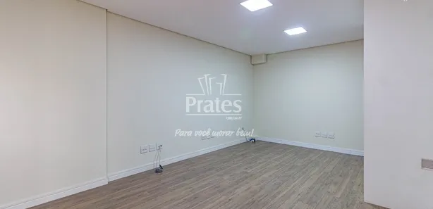 Conjunto Comercial / Sala à venda, 27m² no Centro, Curitiba