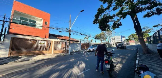 Prédio Inteiro para alugar, 380m² no Jardim Nomura, Cotia