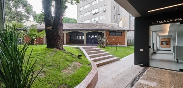 Casa Comercial para alugar, 600m² no Hugo Lange, Curitiba