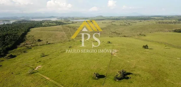 Fazenda / Sítio / Chácara com 3 Quartos à venda, 847000m² no , Rio Bonito