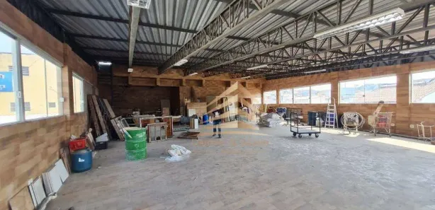 Loja / Salão / Ponto Comercial para alugar, 200m² no Jardim Terezópolis, Guarulhos