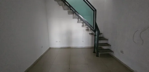 Casa de Vila com 1 Quarto para alugar, 40m² no Jardim Maria Luiza, Taboão da Serra