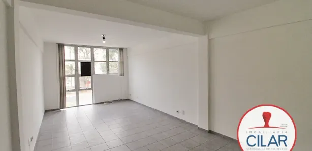 Conjunto Comercial / Sala para alugar, 38m² no Tarumã, Curitiba