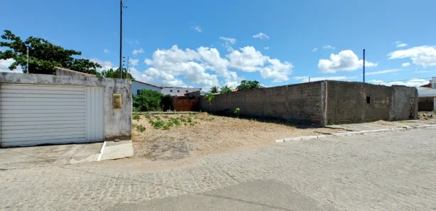 Terreno / Lote / Condomínio à venda, 275m² no Aruana, Aracaju