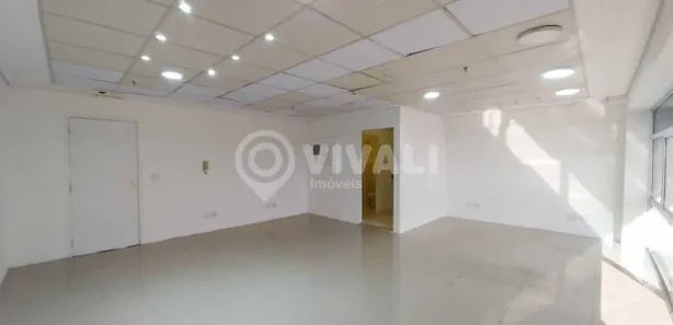 Conjunto Comercial / Sala para alugar, 58m² no Vila Cassaro, Itatiba