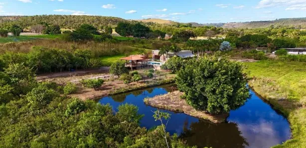 Fazenda / Sítio / Chácara com 4 Quartos à venda, 23000m² no Brazlândia, Brasília