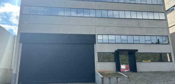 Galpão / Depósito / Armazém para alugar, 800m² no Parque Industrial San José, Cotia