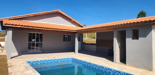 Fazenda / Sítio / Chácara com 3 Quartos à venda, 198m² no , Mairinque