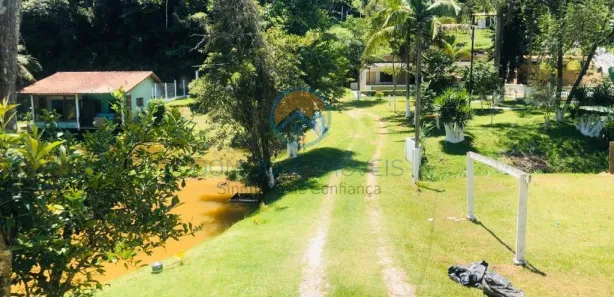 Fazenda / Sítio / Chácara com 3 Quartos à venda, 250m² no , Embu-Guaçu