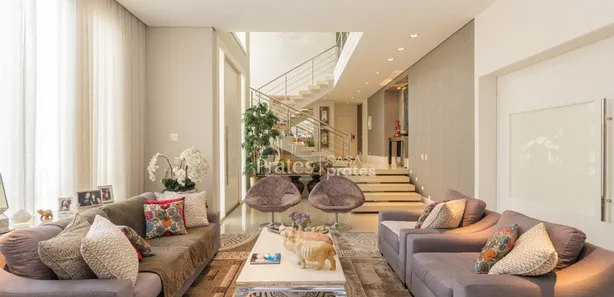 Casa de Condomínio com 4 Quartos à venda, 702m² no Uberaba, Curitiba