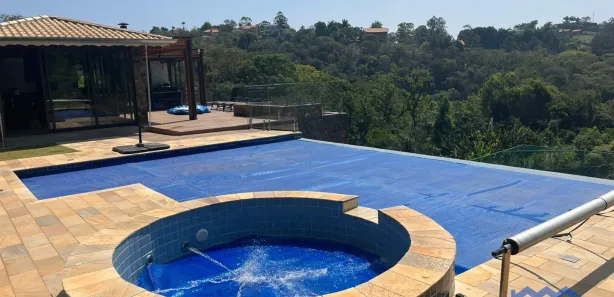 Fazenda / Sítio / Chácara com 5 Quartos à venda, 2700m² no , Mairinque