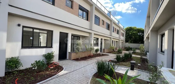 Sobrado com 3 Quartos à venda, 134m² no , Holambra