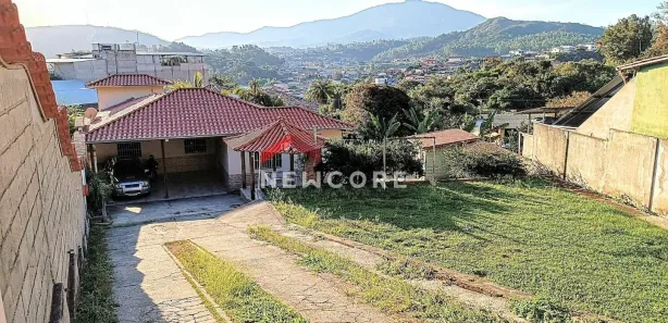Casa com 3 Quartos à venda, 690m² no Caeté, Caeté