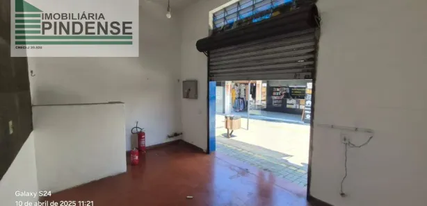 Galpão / Depósito / Armazém para alugar, 22m² no Centro, Pindamonhangaba