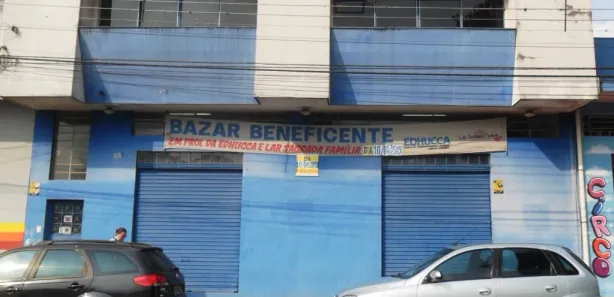 Loja / Salão / Ponto Comercial para alugar, 301m² no Vila São José, Apucarana
