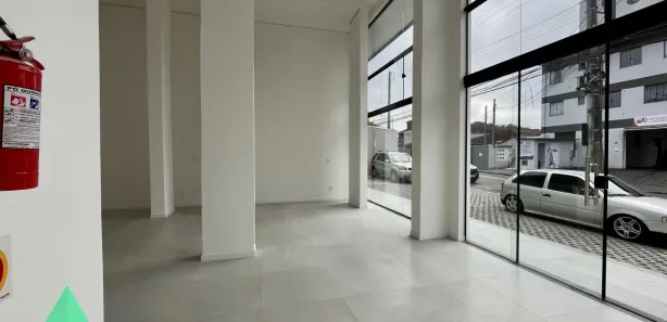 Conjunto Comercial / Sala para alugar, 62m² no Água Verde, Blumenau
