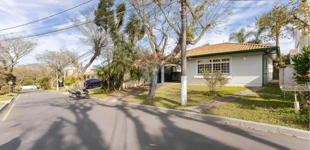 Casa de Condomínio com 3 Quartos para alugar, 105m² no Butiatuvinha, Curitiba