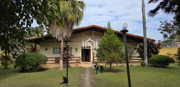 Fazenda / Sítio / Chácara com 3 Quartos à venda, 131m² no , Vargem Grande Paulista
