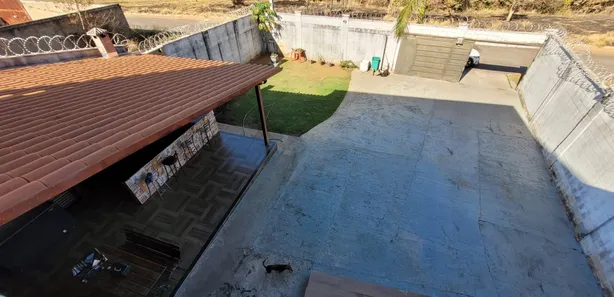 Sobrado com 2 Quartos à venda, 260m² no Residencial Vale das Brisas, Goiânia