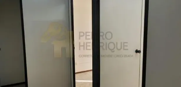 Conjunto Comercial / Sala à venda, 29m² no Pituba, Salvador