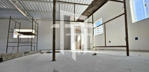 Galpão / Depósito / Armazém para venda ou aluguel, 241m² no Jardins de Florença, Poços de Caldas