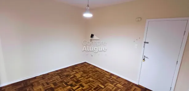 Apartamento com 3 Quartos para alugar, 84m² no Centro, Curitiba