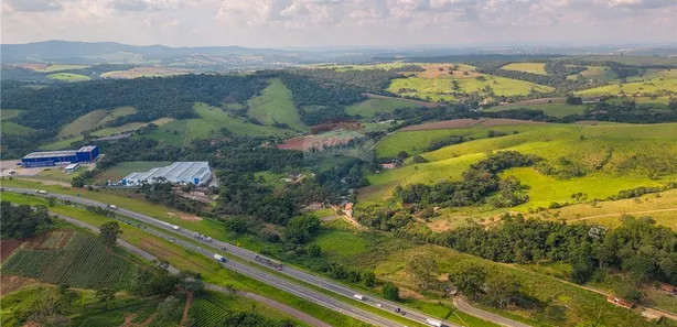 Galpão / Depósito / Armazém à venda, 94000m² no Centro, Itatiba