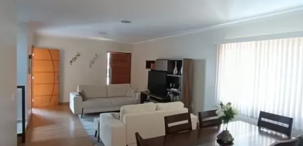 Sobrado com 4 Quartos à venda, 245m² no Jardim Elvira Dias, Poços de Caldas