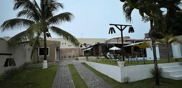 Casa de Condomínio com 6 Quartos à venda, 1000m² no Guarajuba (Monte Gordo), Camaçari