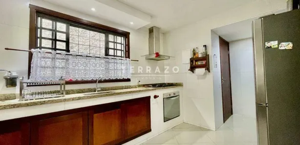 Casa de Condomínio com 5 Quartos à venda, 340m² no Centro, Guapimirim