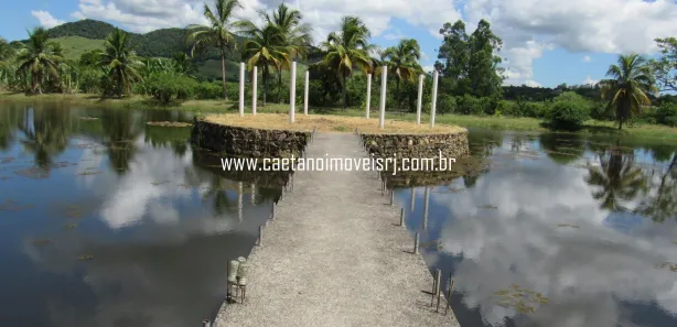 Fazenda / Sítio / Chácara com 7 Quartos à venda, 18000m² no Centro, Tanguá