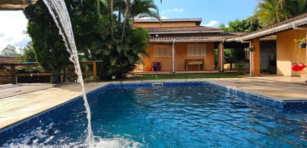 Fazenda / Sítio / Chácara com 4 Quartos à venda, 245m² no Jardim Colina do Sol, Bom Jesus dos Perdões
