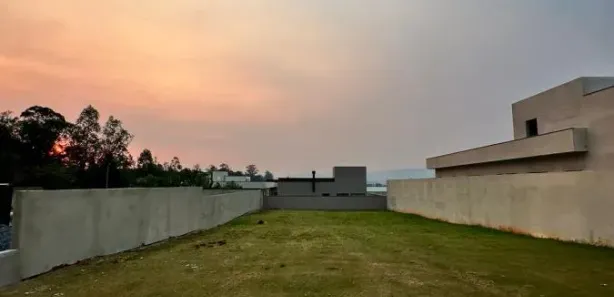 Terreno / Lote / Condomínio à venda, 640m² no , Araçoiaba da Serra